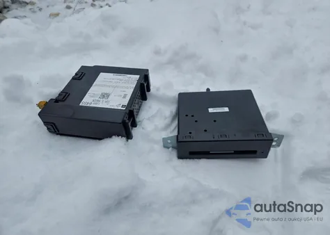 2015 Chevrolet Silverado C1500 Lt z USA, uszkodzony, nr VIN 3GCPCREC9FG476443